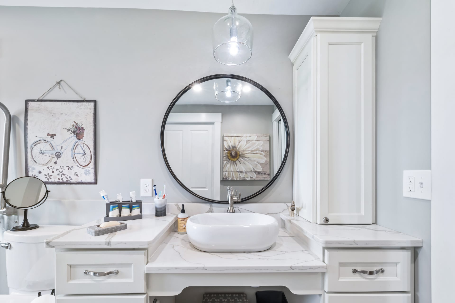 Bathroom detail