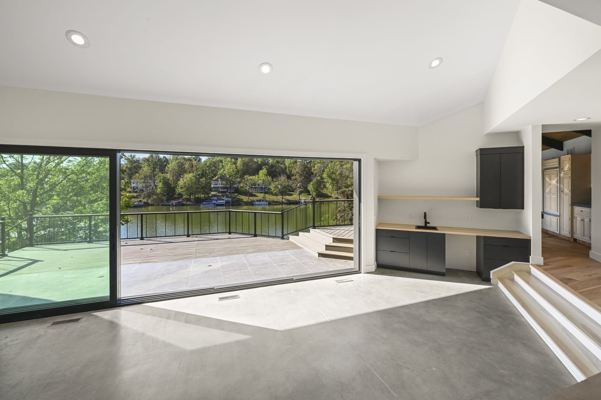 Great room with fireplace and built-ins in Perfect residence