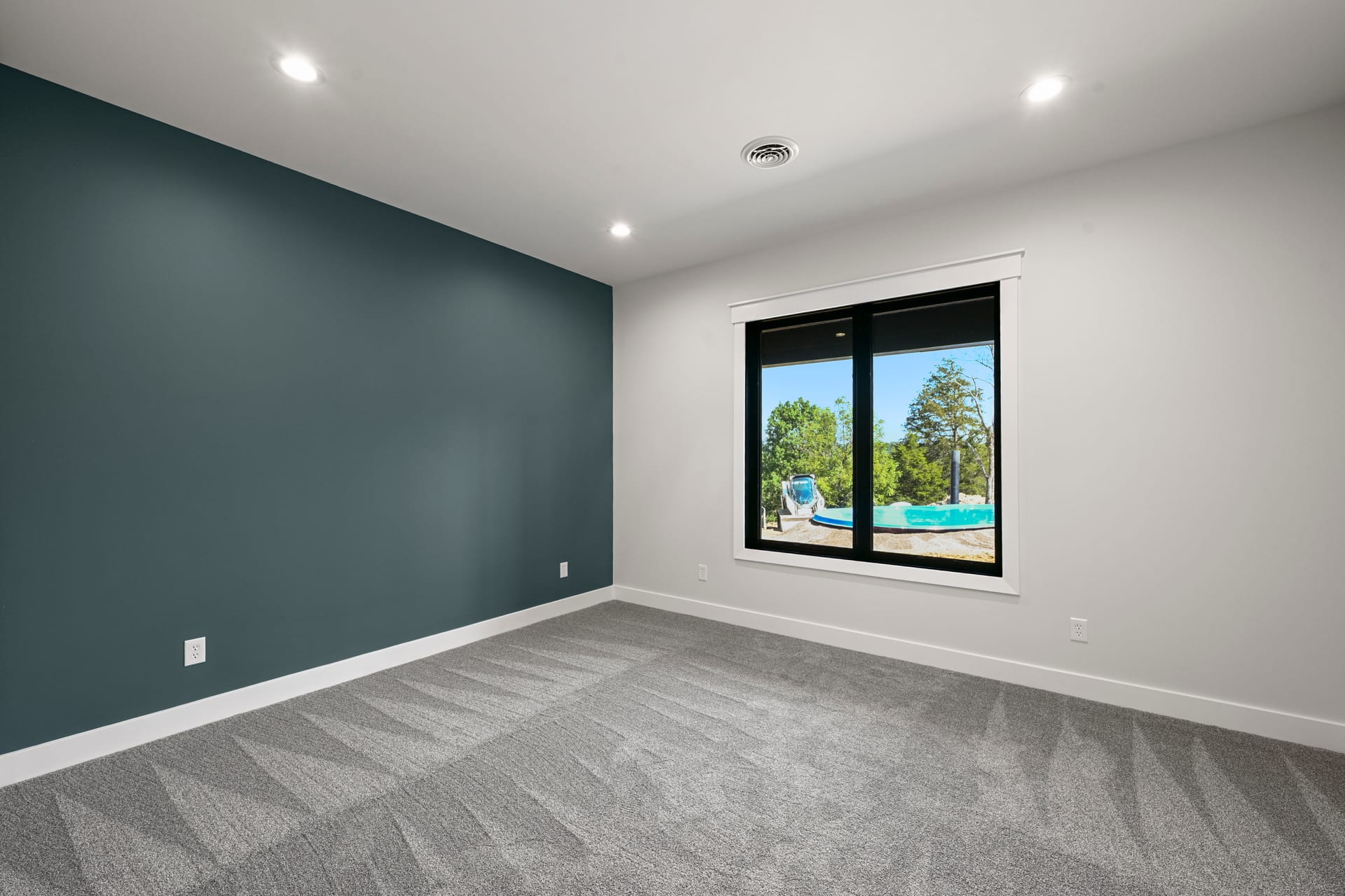 Basement bathroom renovation in Drouge residence
